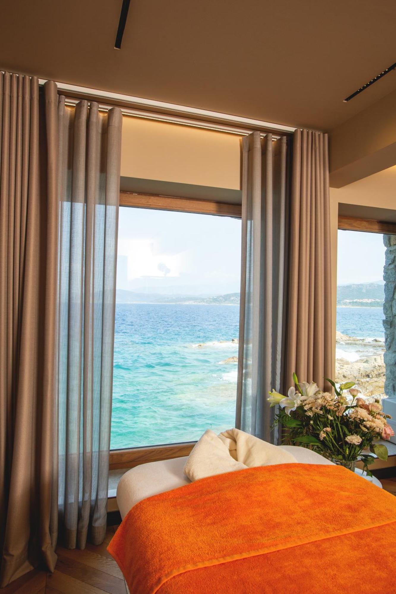 La Pietra Restaurant & Hotel 3*