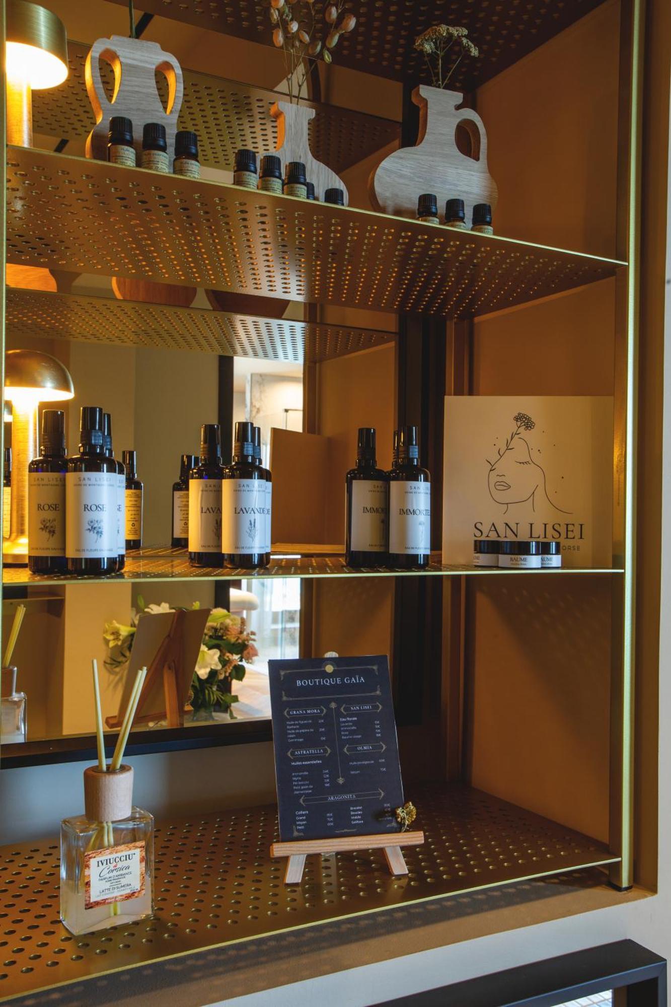 La Pietra Restaurant & Hotel 3*