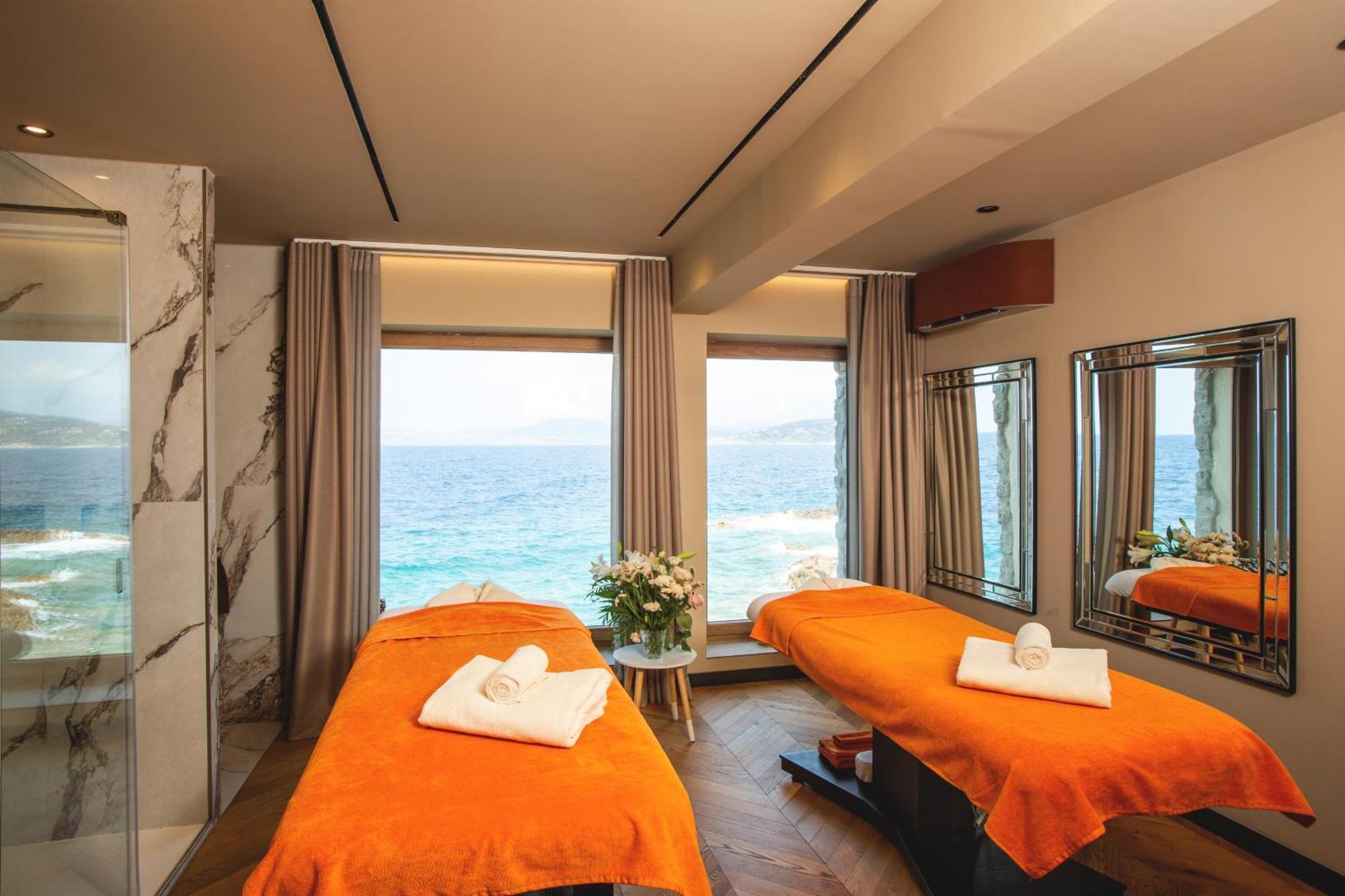 La Pietra Restaurant & 3*