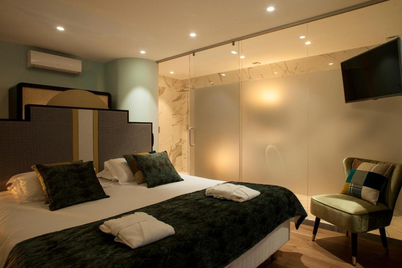 Hotel La Pietra Restaurant & 3*